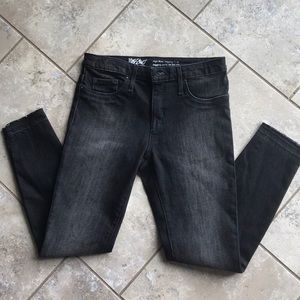 NWOT High rise jegging crop